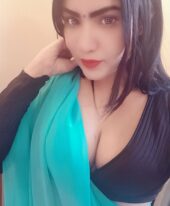 Indian escort Komal